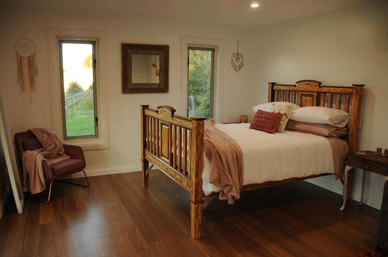 Wagtail Nest Country Retreat - Longford Vic 3851 Acomodação com café da manhã Sale Exterior foto